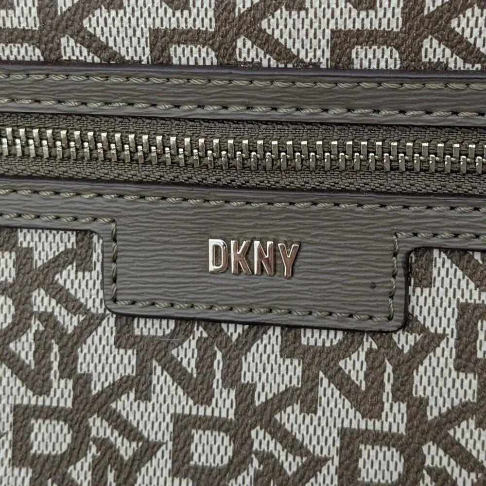 DKNY WOMEN'S CHELSEA SATCHEL HANDBAG CROSSBODY BAG BROWN . $ 228